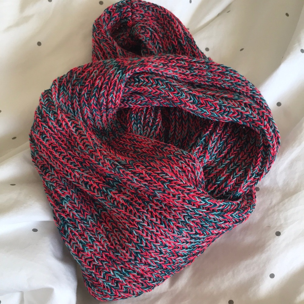 Infinity scarf